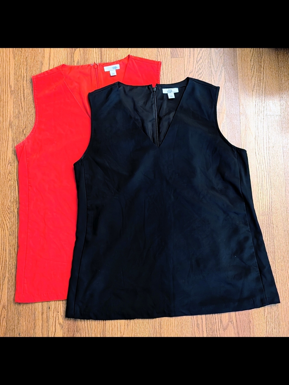 NWOT Lot of 2 Halogen Nordstrom V-Neck Shell Blouses 2016 Red & Black Size L